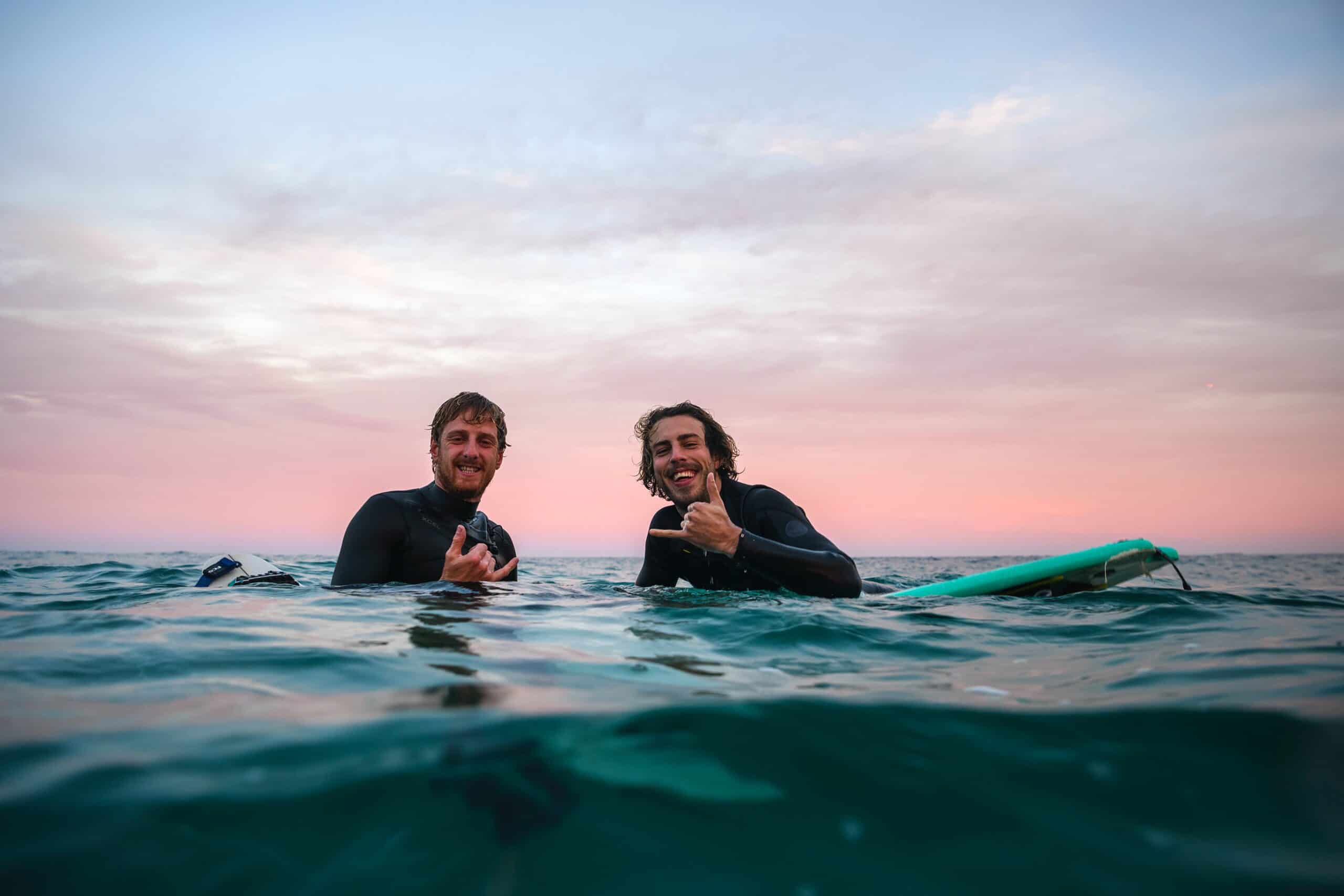 31 Surf Slangs - Friendly List of Surfer Lingo and Terms
